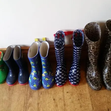 Chalet Chateau By The Sea Sleeps 6!! Red Castle