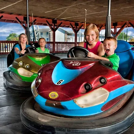 Chateau By The Sea Sleeps 6!! * Red Castle