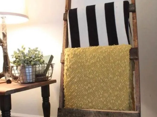 Chateau By The Sea Sleeps 6!! *