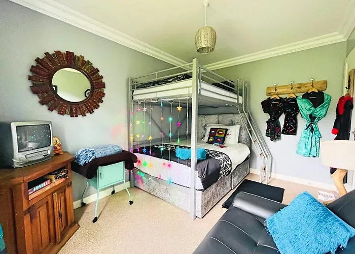 Chateau By The Sea Sleeps 6!! Red Castle